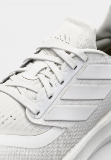 Беговые кроссовки