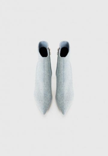 Высокие сапоги