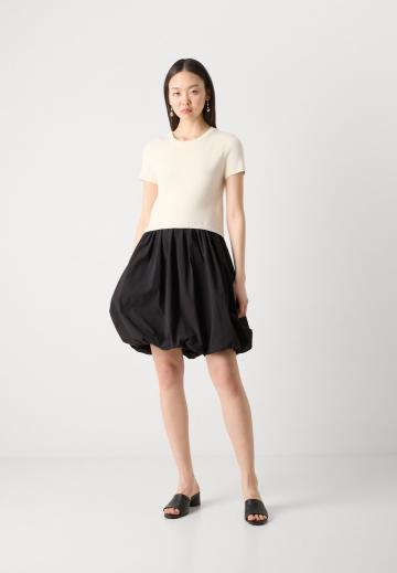 Короткое платье