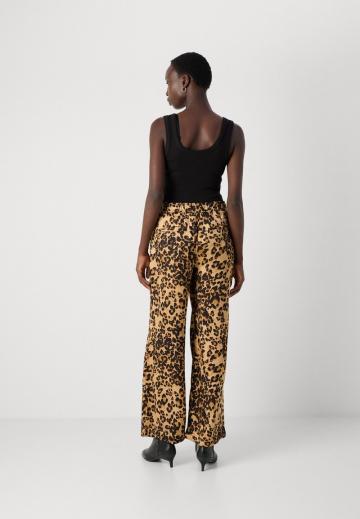 Широкие брюки