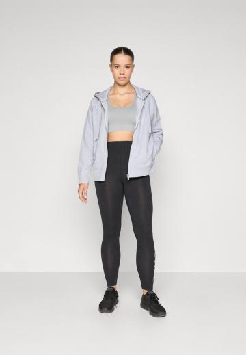 Спортивная толстовка