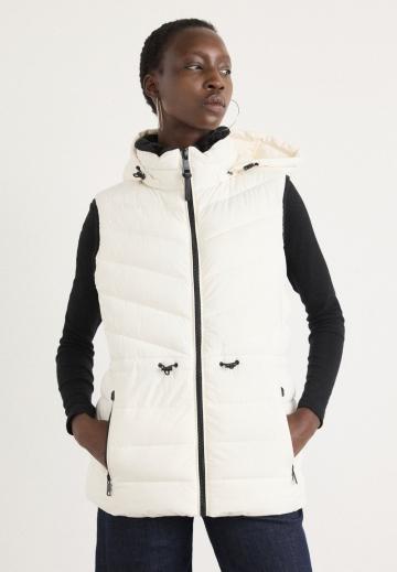 Длинный жилет