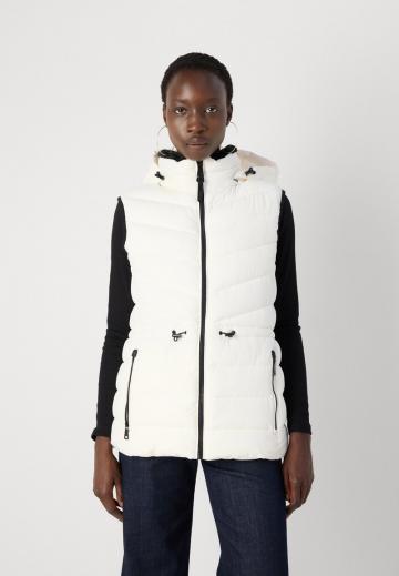 Длинный жилет