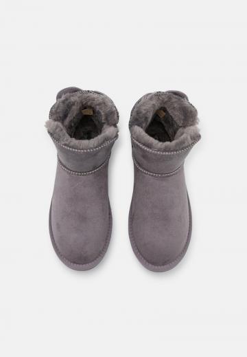 Зимние ботинки