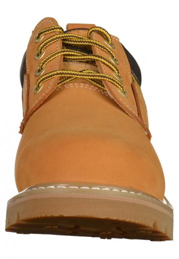 Ботинки на шнуровке