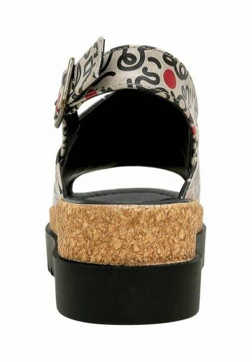 Босоножки на танкетке