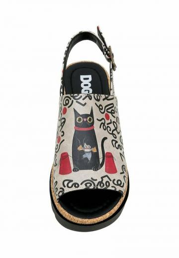 Босоножки на танкетке