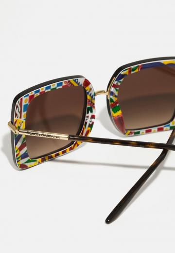 Солнечные очки