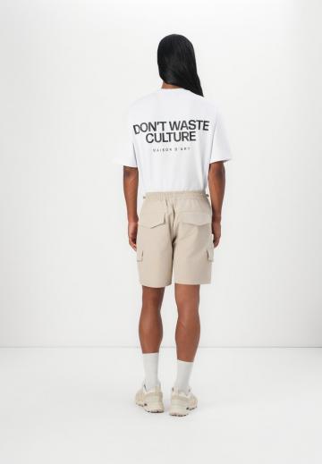 Брюки с накладными карманами