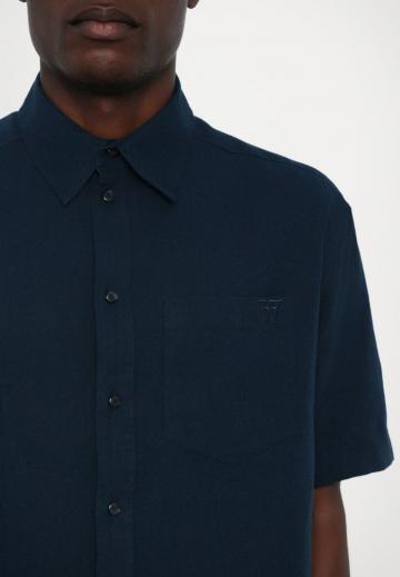 Рубашка с коротким рукавом