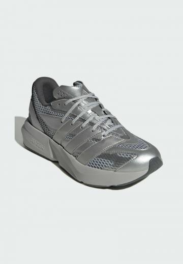 Беговые кроссовки