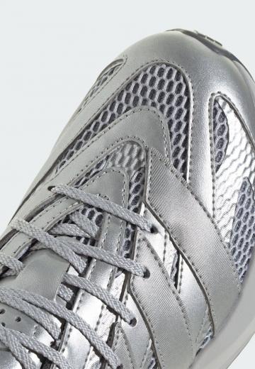 Беговые кроссовки