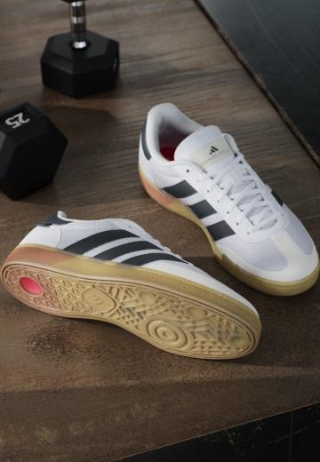 Тренировочные кроссовки