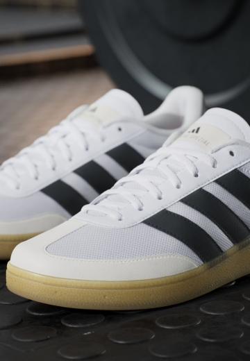 Тренировочные кроссовки