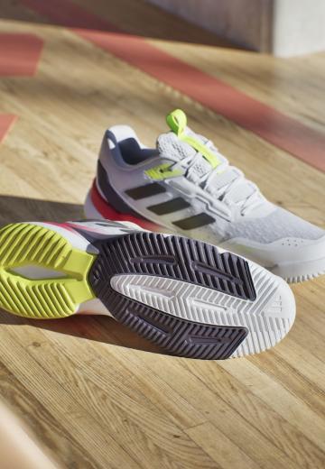 Кроссовки для зала