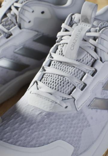 Кроссовки для зала