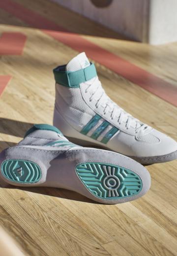 Тренировочные кроссовки