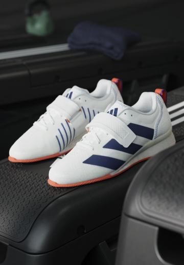 Тренировочные кроссовки