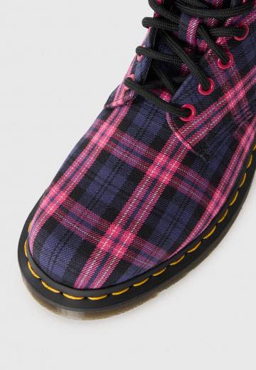 Ботинки на шнуровке