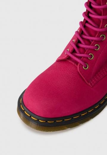 Ботинки на шнуровке