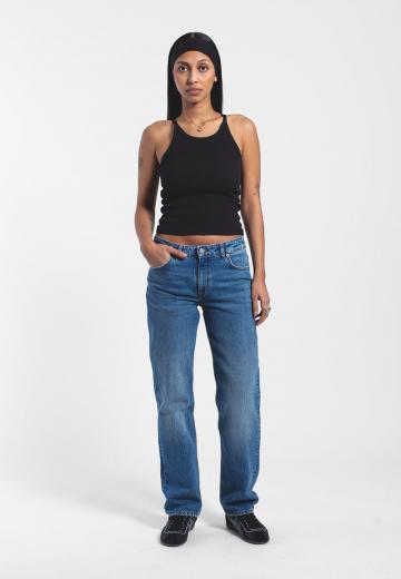 Прямые джинсы