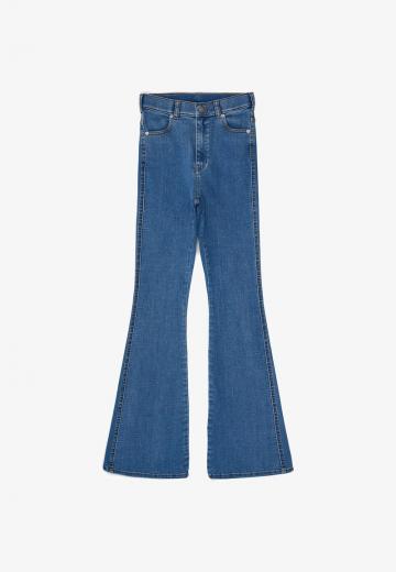 Клешеные джинсы