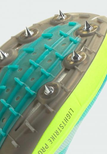 Беговые кроссовки