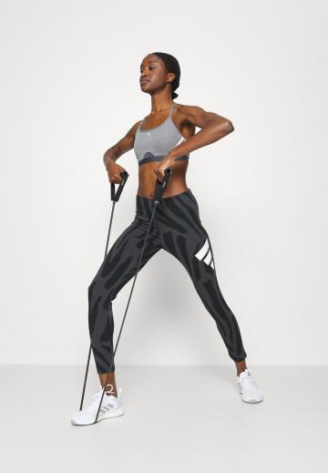 Бюстгальтер без косточек