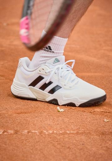 Теннисные кроссовки