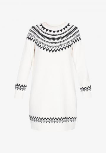 Вязаное платье