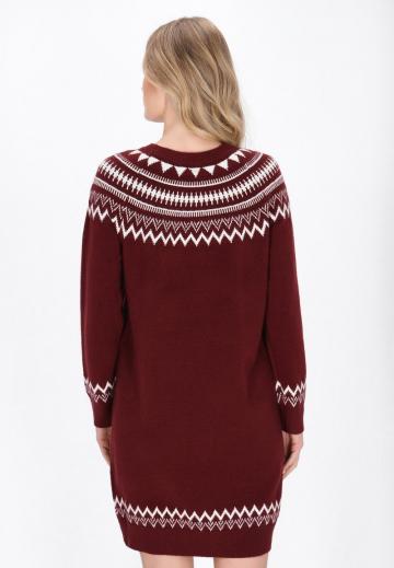 Вязаное платье