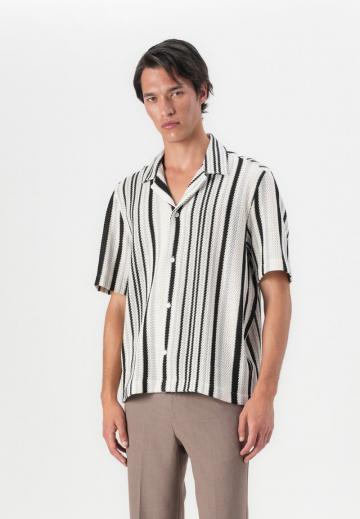 Рубашка с коротким рукавом