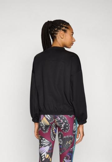 Спортивная толстовка