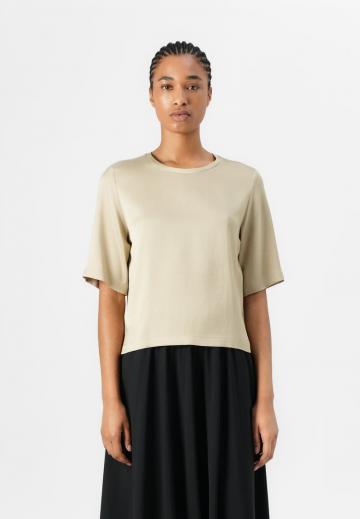 Атласная блузка