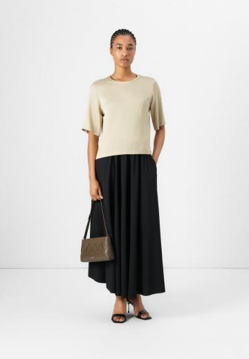 Атласная блузка