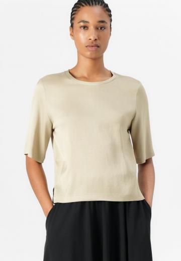 Атласная блузка