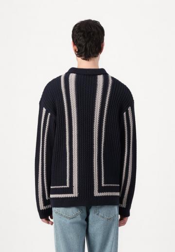 Вязаная кофта