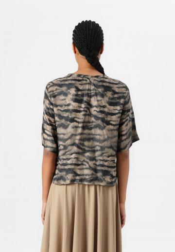 Атласная блузка