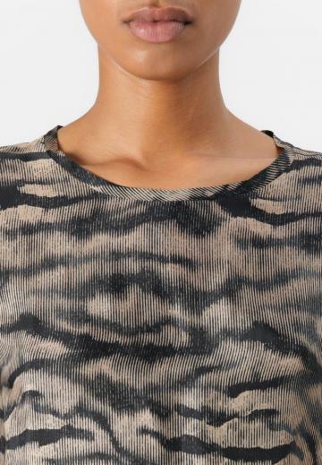 Атласная блузка