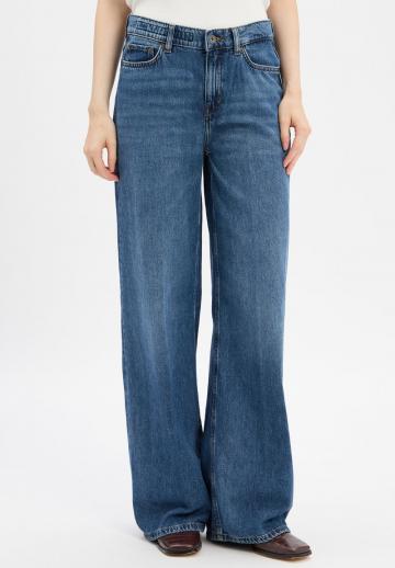 Свободные джинсы
