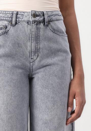 Свободные джинсы