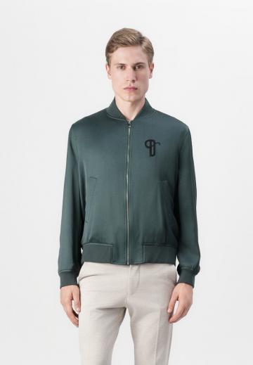 Куртка бомбер