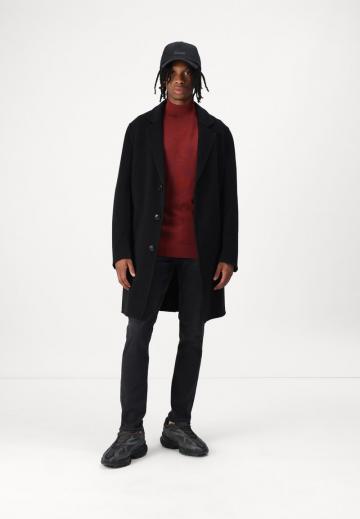 Шерстяное пальто