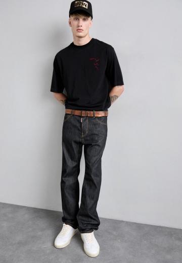 Прямые джинсы