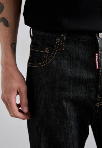 Прямые джинсы