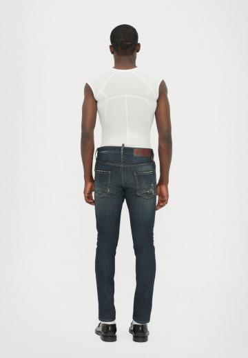 Узкие джинсы