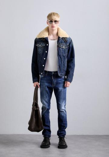 Узкие джинсы