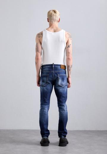 Узкие джинсы