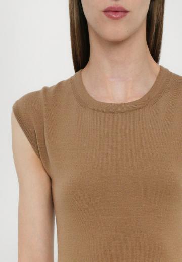 Вязаное платье