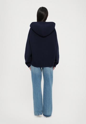 Пуловер с капюшоном